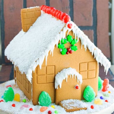 How to Make Gingerbread House {Homemade} - CakeWhiz