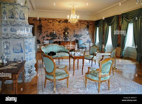 Salon, interior arrangement with tiled stove and furniture, Lenzburg ...