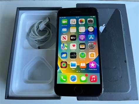 iPhone 8 64gb UNLOCKED | in Newham, London | Gumtree