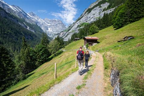 15 Great Hikes to do in the Bernese Oberland, Switzerland | Earth Trekkers