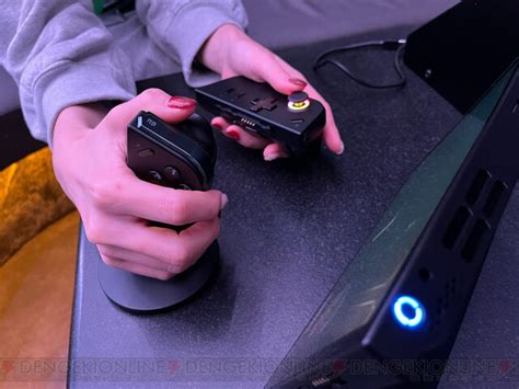 Lenovo's portable gaming PC "Lenovo Legion Go" makes games more fun with detachable controller ...