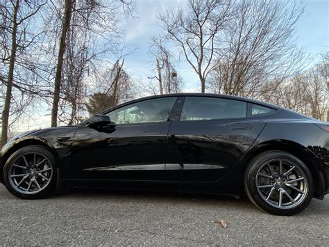 Chrome delete with aero wheels, solid black Model 3 – Tesla Model 3 Wiki