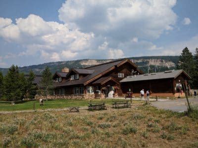 Resort Review: Headwaters Lodge at Flagg Ranch - Tips For Family Trips