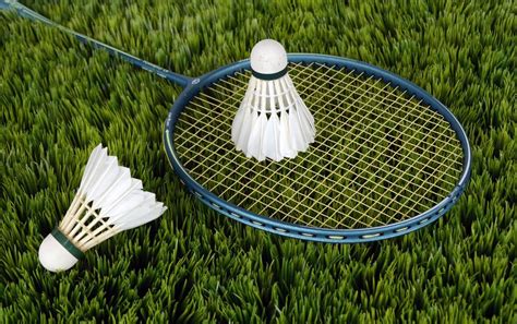 Badminton Vs Tennis: What Are The Top Differences + Which Is Harder?