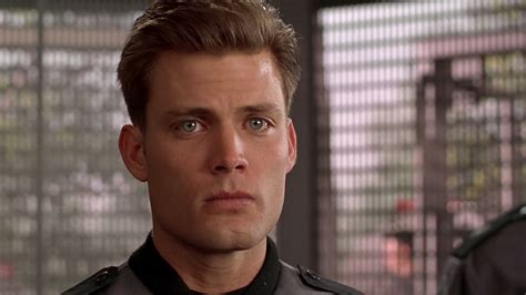 Image - Johnny Rico looks worried at Djana'D.jpg | Starship Troopers Wiki | FANDOM powered by Wikia