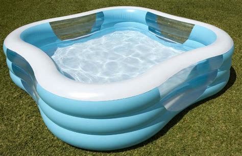 16 Fun Inflatable Pool Ideas