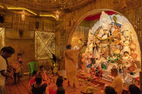 Priest Worshipping Goddess Durga, Durga Aarti - Hindu Ritual Editorial Stock Photo - Image of ...