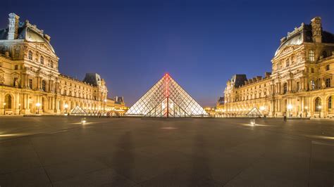 25 Must-See Paris Landmarks | Paris landmarks, Landmarks, France photos