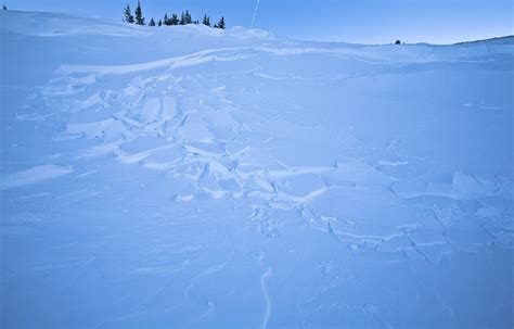 Powder Valley – Yukon Backcountry Skiing