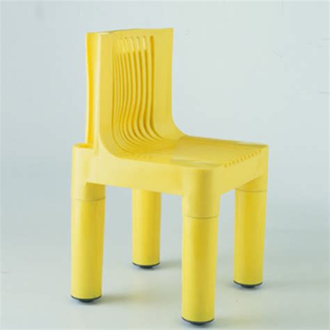 Design italiano: “K4999” la sedia smontabile realizzata nel 1959 da Marco Zanuso e Richard ...