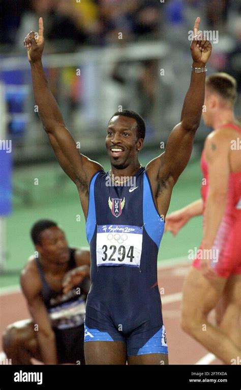 ATHLETICS MICHAEL JOHNSON AFTER WINNING THE 400m FINAL Stock Photo - Alamy