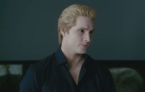 Twilight: 20 Wild Details Only True Fans Know About Carlisle Cullen