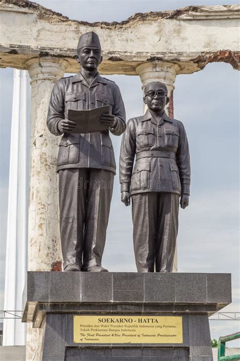 National Monument in Surabaya, Heroes Day, East Java, Indonesia Editorial Stock Image - Image of ...