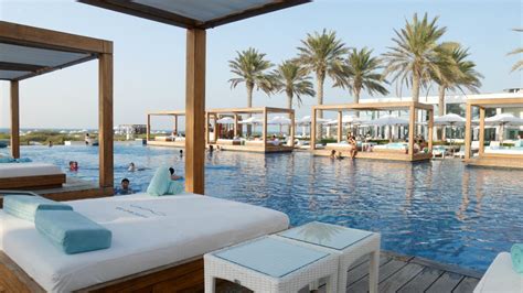 Experiencing Saadiyat Beach Club, Abu Dhabi [Review]