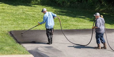 Concrete and Asphalt Driveway Sealing Costs | Costimates