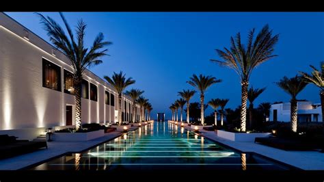 3 Must-See Muscat Luxury Hotels - Travelogues from Remote Lands