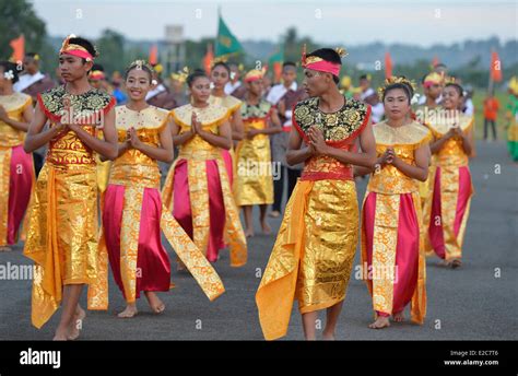 Indonesia, Sumbawa, Sumbawa Besar, festival with folk dances of the different islands of ...