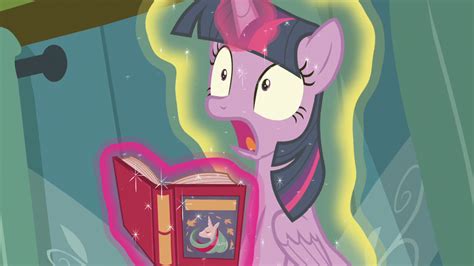 Image - Twilight Sparkle shocked that Spike is floating S7E3.png | My ...