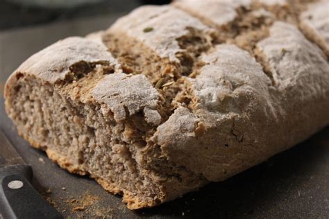 My first attempt at a light rye bread [5184 x 3456] [OC] : r/FoodPorn