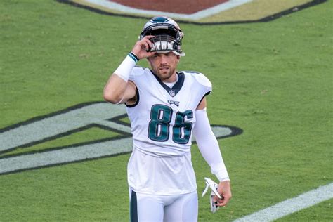 Philadelphia Eagles star Zach Ertz doesn't report to camp amid trade rumors