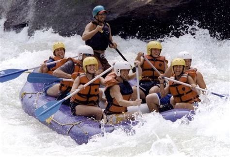 What You Need to Know: 5 Beginner Whitewater Rafting Tips - New River Gorge CVB