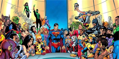 10 Ways Superman Holds The Justice League Back