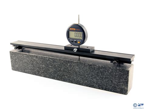 Digital flatness gauge with reference stone | digital | Ebenheitslehren ...