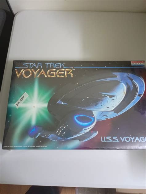 Star Trek Voyager USS Voyager starship model kit by Monogram ertl mpc ...