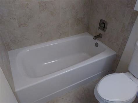 American Standard Cambridge 5 ft. Americast Right-Hand Drain Bathtub in White 2461.002.020 at ...