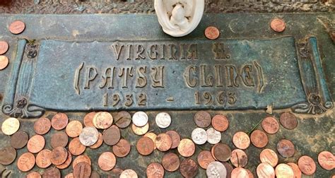 Patsy Cline Grave Site - Go Wandering