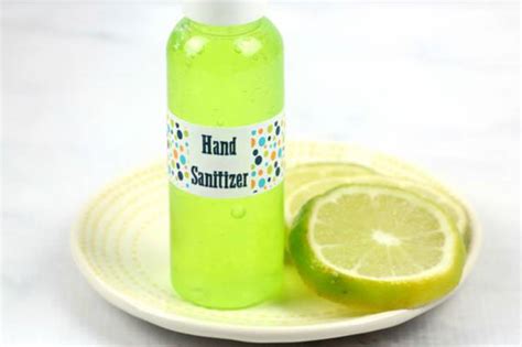 DIY Hand Sanitizer – BEST Homemade Gel DIY Hand Sanitizer Recipe ...