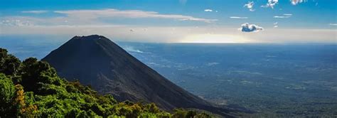 Panama Volcanoes | Travel Pioneers