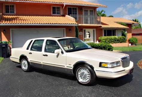 Sell used 1996 Lincoln Town Car Cartier like 72K Collectors Cond. towncar sunroof 37 PICS in ...