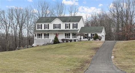 10 Mallon Ln, Campbell Hall, NY 10916 | Redfin