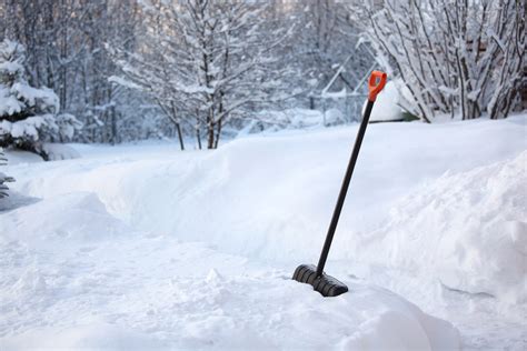 snow shoveling Archives - ChristianaCare News