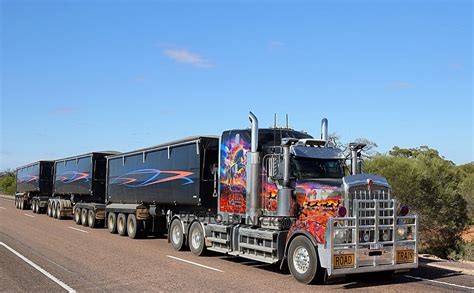 Stunning Kenworth T909 Triple Roadtrain