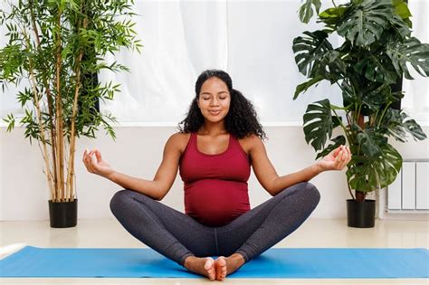 The Perfect 20-Minute Prenatal Yoga Flow You Can Do at Home | livestrong