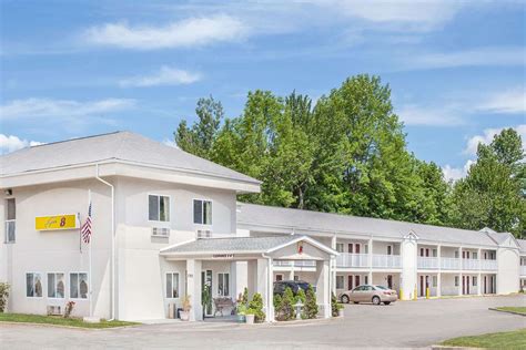 Super 8 Motel Monticello, NY - See Discounts