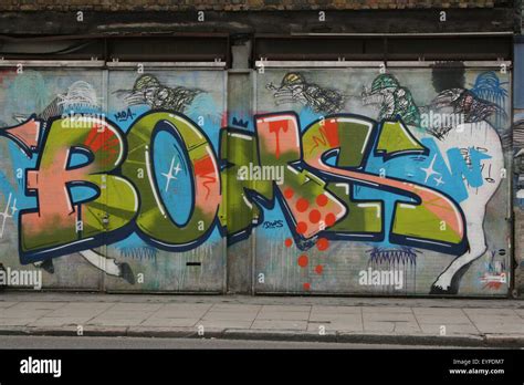 Shoreditch graffiti, London Stock Photo - Alamy