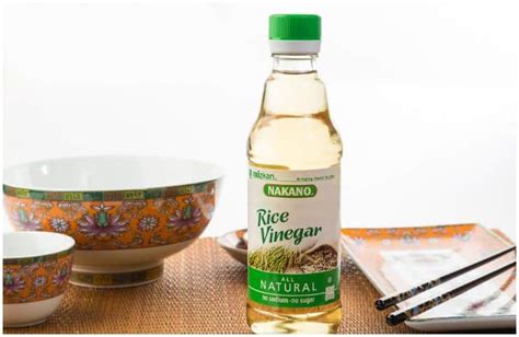 Rice Vinegar vs Rice Wine Vinegar – Differences, Uses, Health Benefits ...