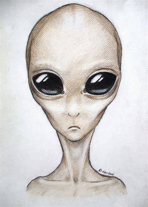 an alien head with big eyes and no nose is shown in this drawing by person