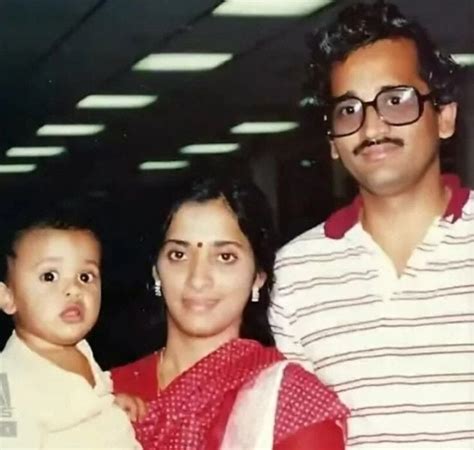 Vivek Ramaswamy Age, Wife, Family, Biography & More » StarsUnfolded