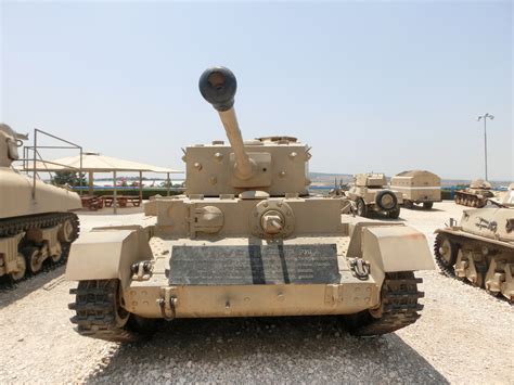 Pictures of Israeli Tanks - The Armored Patrol