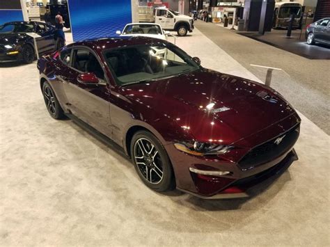 dark metallic red paint - Google Search | Chicago auto show, Car paint colors, Local color