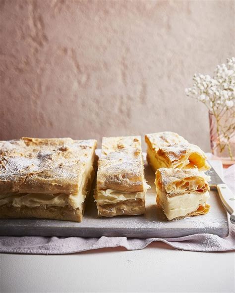 Karpatka (Polish custard slice) - delicious. magazine