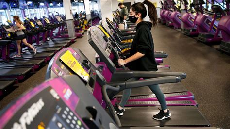 Planet Fitness shares surge as company raises revenue outlook