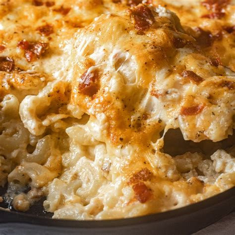 Smoked Mac and Cheese with Bacon Recipe - Chenée Today