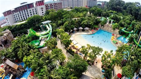 Adventure Cove Waterpark: Top Attractions, Tickets, and Visiting Hours