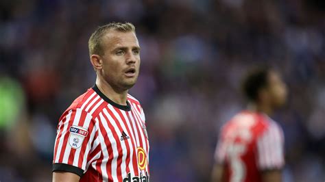 Former Sunderland captain Lee Cattermole joins VVV-Venlo on one-year deal | Football News | Sky ...