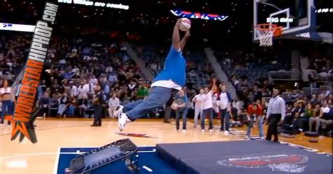 NBA Fat guy fails miserably dunking from trampoline - Mirror Online